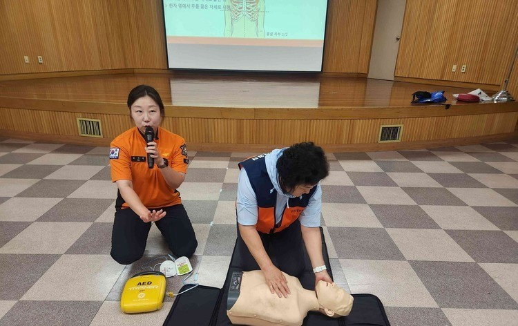 6.5 은빛손길 시니어 직무교육 4.jpg