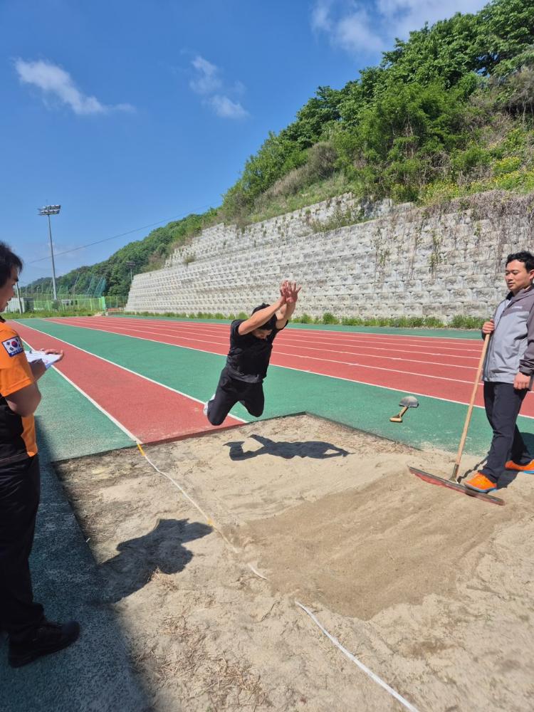 26.5.13. 홍천소방서 상반기 전 직원 체력검정 실시 2.jpg