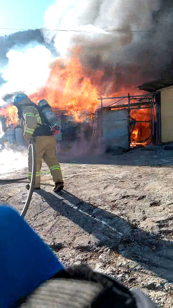 (1425)강릉 왕산면 건물화재2.jpg