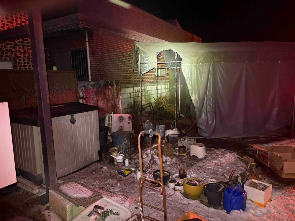 2300 철원 철원읍 주택 차고 화재 2.jpg