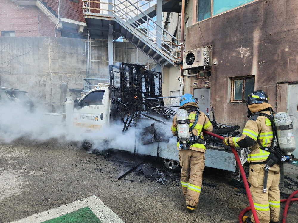 1401 춘천 운교동 차량화재.jpg