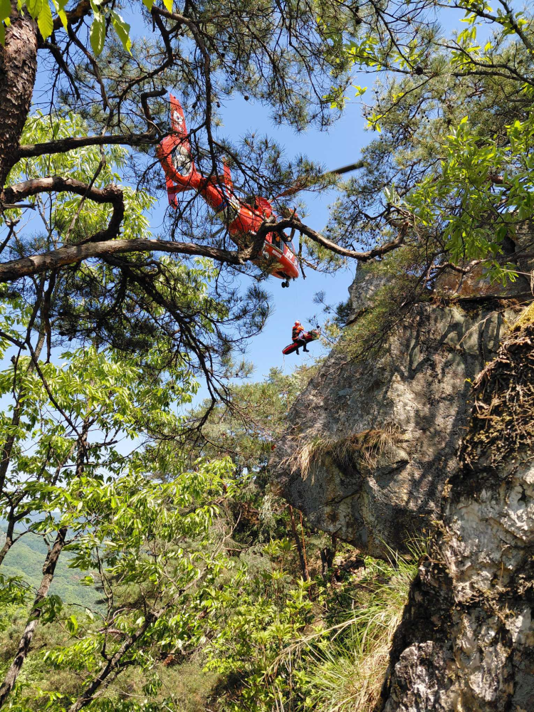 1139 홍천 팔봉산 산악사고 (1).jpg