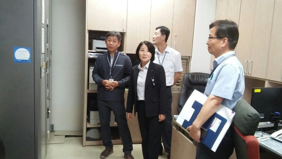 현지지도_점검_사진.jpg