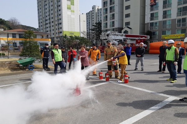 공동주택_소방훈련_사진(!).JPG