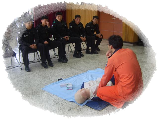 특별경호대 인명구조 훈련 .jpg