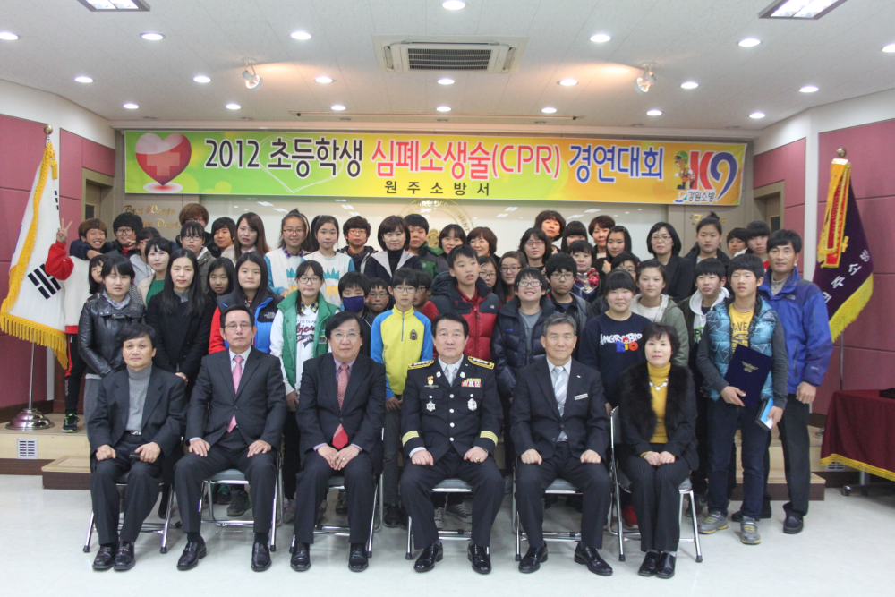 단체사진.jpg