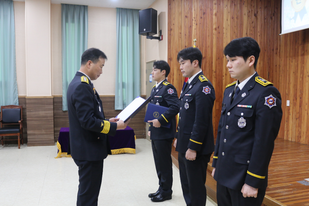 평창소방서 신규임용자 임용장 수여식 개최(1).JPG