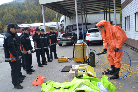 2012년 구조대원 화학사고 대응 특별훈련 